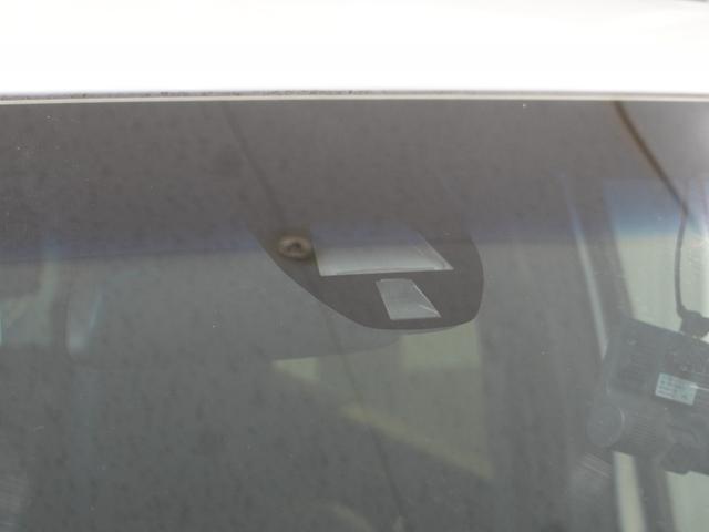 Ｎ－ＷＧＮカスタム ＧＳＳブラックスタイルパッケージ　純正ナビ　シートヒーター　ＨＩＤオートライト　リアカメラ　ＥＴＣ　低速域衝突軽減ブレーキ　ブルートゥース　革巻きハンドル　サイド＆カーテンエアバッグ　フォグライト　１４インチアルミ　ワンオーナー（12枚目）