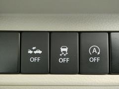 運転中の「ヒヤリ」とする瞬間をサポートしてくれる「安心」の衝突軽減装置や、乗員の「安全」を確保する数々の装備で快適なカーライフをサポートします。 3