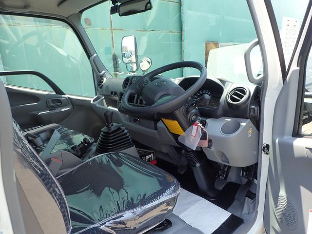 デュトロ 　２ｔ　標準１０尺　平ボディ　ＭＴ　安全装置（12枚目）