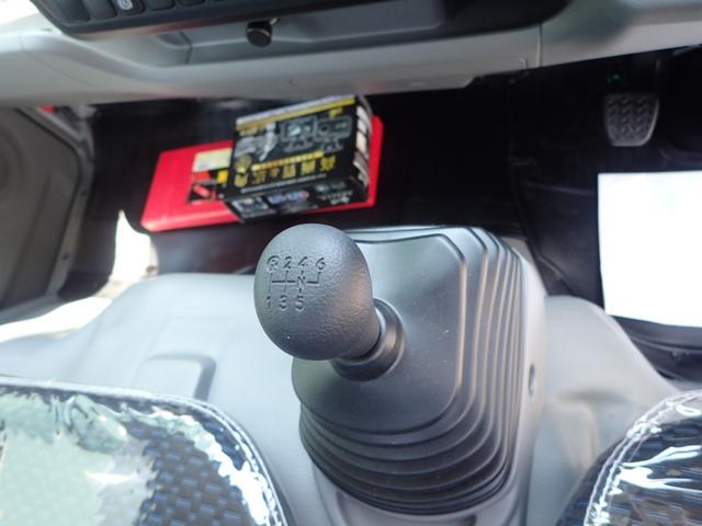 デュトロ 　２ｔ　標準１０尺　平ボディ　ＭＴ　安全装置（15枚目）