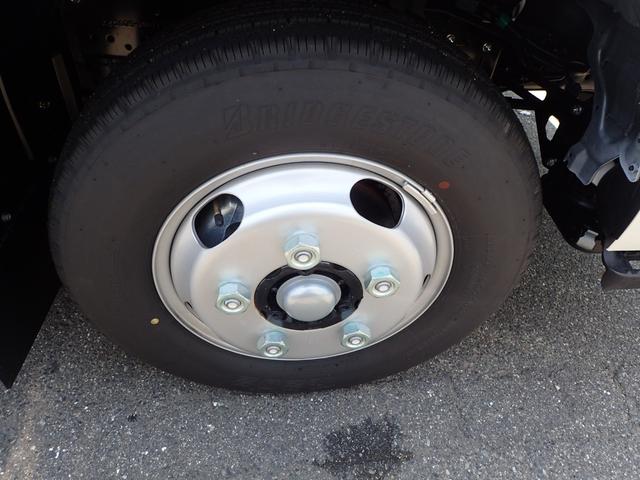 デュトロ 　２ｔ　標準１０尺　平ボディ　ＭＴ　安全装置（28枚目）