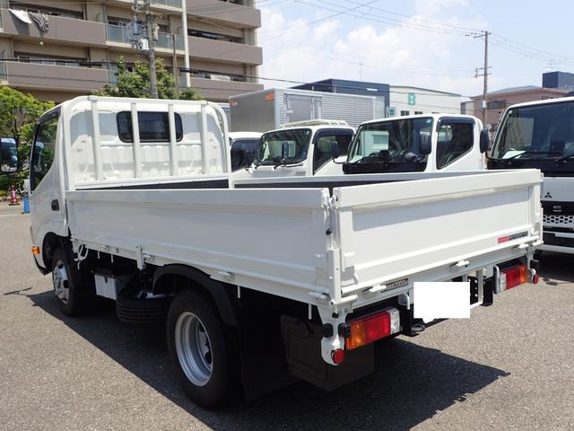 デュトロ 　２ｔ標準１０尺　平ボディ　ＭＴ　安全装置（3枚目）