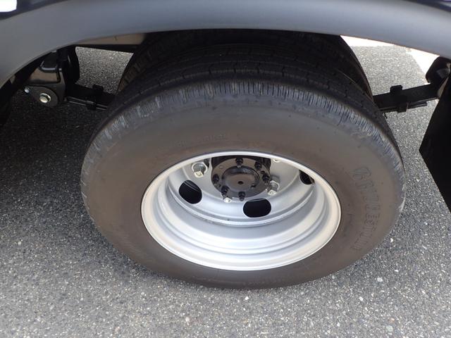 デュトロ 　２ｔ　標準１０尺　平ボディ　ＭＴ　安全装置（26枚目）