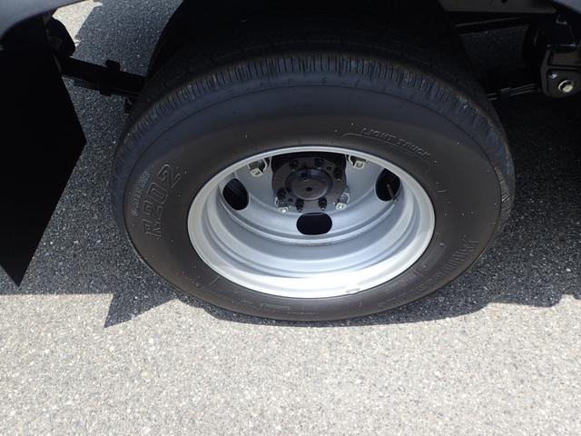 デュトロ 　２ｔ　標準１０尺　平ボディ　ＭＴ　安全装置（27枚目）