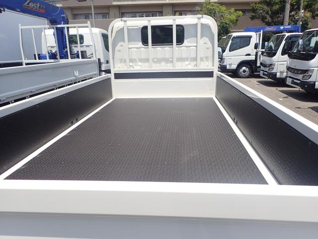 デュトロ 　２ｔ　標準１０尺　平ボディ　ＭＴ　安全装置（4枚目）