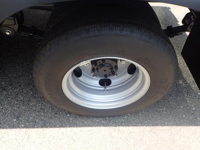 デュトロ 　２ｔ　標準１０尺　平ボディ　ＭＴ　安全装置（25枚目）