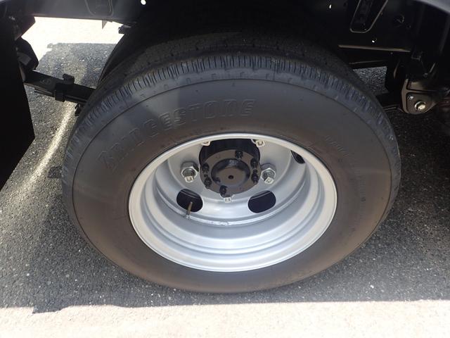 デュトロ 　２ｔ　標準１０尺　平ボディ　ＭＴ　安全装置（26枚目）