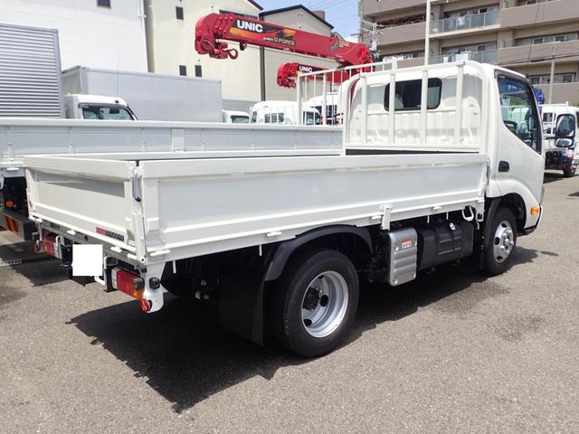 デュトロ 　２ｔ　標準１０尺　平ボディ　ＭＴ　安全装置（4枚目）