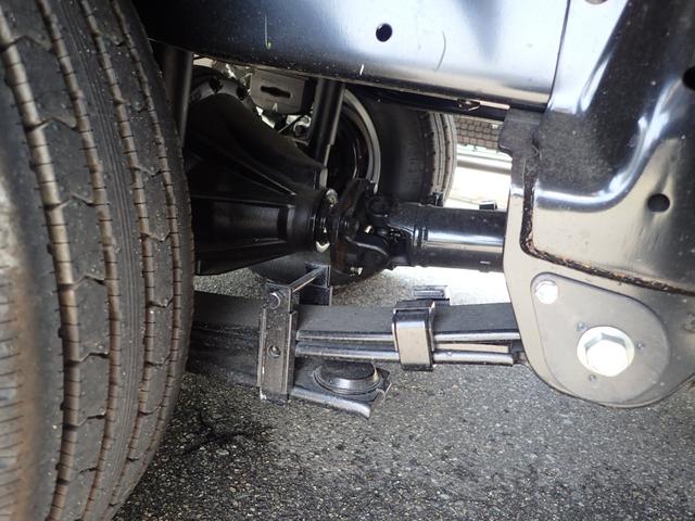 デュトロ 　２ｔ　標準１０尺　平ボディ　ＭＴ　安全装置（9枚目）