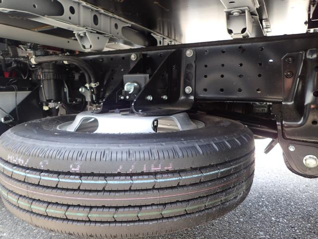 デュトロ 　２ｔ　標準１０尺　平ボディ　ＭＴ　安全装置（10枚目）