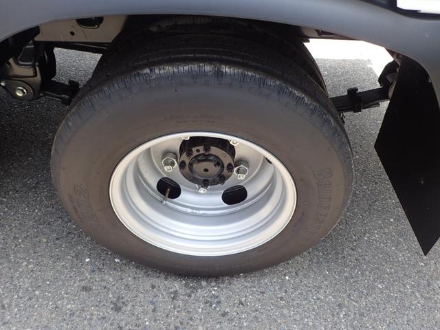 デュトロ 　２ｔ　標準１０尺　平ボディ　ＭＴ　安全装置（27枚目）