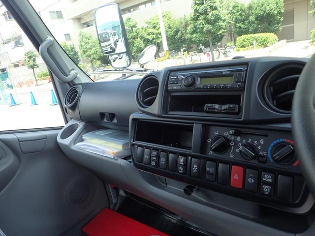 デュトロ 　２ｔ　標準１０尺　平ボディ　ＭＴ　安全装置（12枚目）