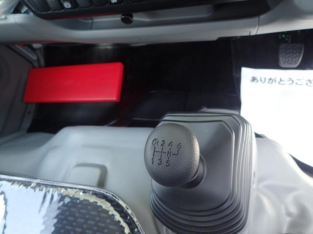 デュトロ 　２ｔ　標準１０尺　平ボディ　ＭＴ　安全装置（14枚目）