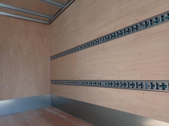 デュトロ 　デュトロ　２ｔ　標準１０尺　アルミバン　ＭＴ（4枚目）