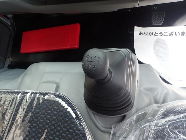 デュトロ 　２ｔ　標準１０尺　アルミバン　ＭＴ（14枚目）