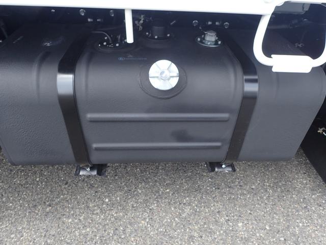 デュトロ 　２ｔ　標準１０尺　平ボディ　ＭＴ　安全装置（8枚目）