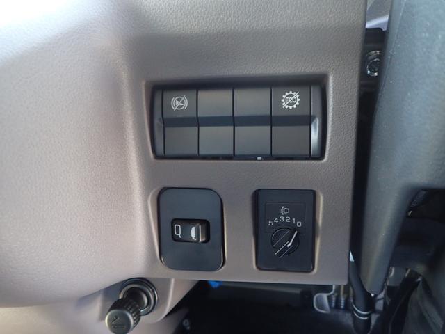 キャンター  フル液晶メーター ダブルキャブ 平ボディ AT(17枚目)