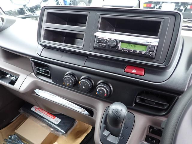 キャンター 　フル液晶メーター　ダブルキャブ　平ボディ　ＡＴ（13枚目）