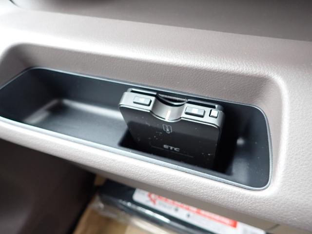 キャンター 　フル液晶メーター　ダブルキャブ　平ボディ　ＡＴ（15枚目）