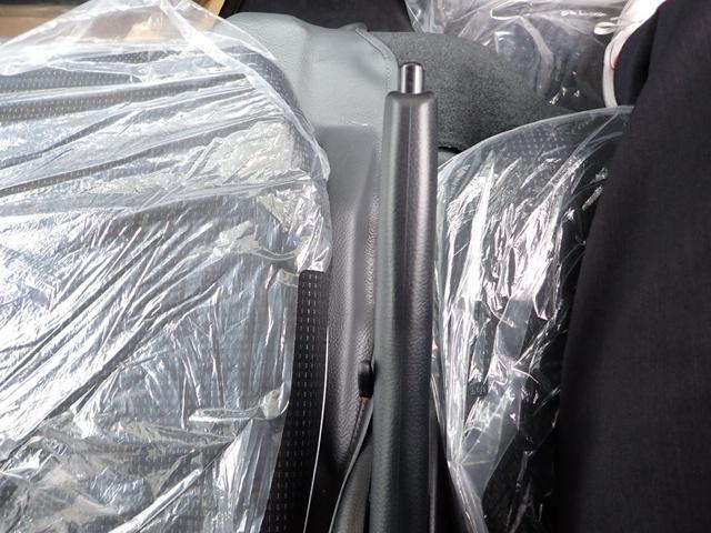 キャンター 　フル液晶メーター　ダブルキャブ　平ボディ　ＡＴ（17枚目）