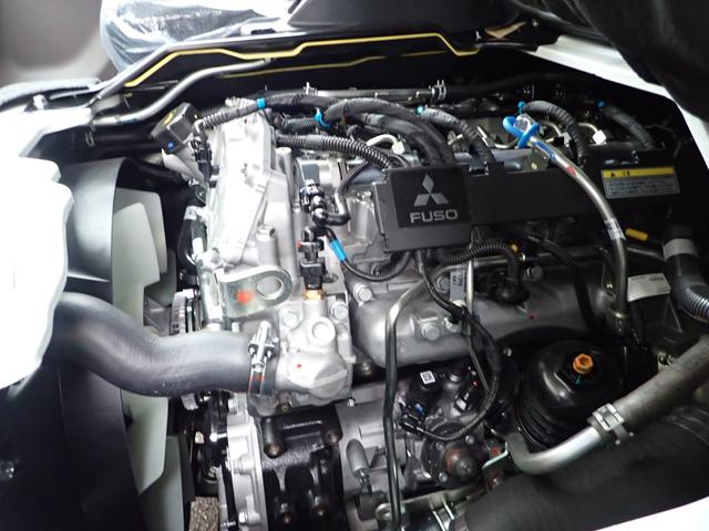 キャンター 　フル液晶メーター　ダブルキャブ　平ボディ　ＡＴ（32枚目）