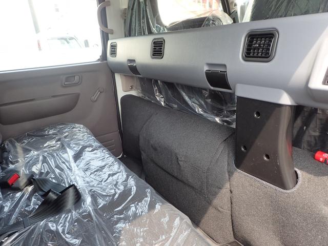 キャンター 　フル液晶メーター　ダブルキャブ　平ボディ　ＭＴ（15枚目）