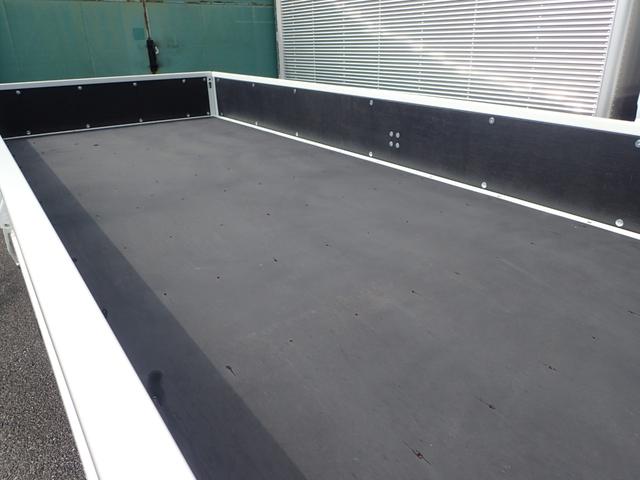 キャンター 　フル液晶メーター　２ｔ　標準ロング平ボディ　ＡＴ（5枚目）