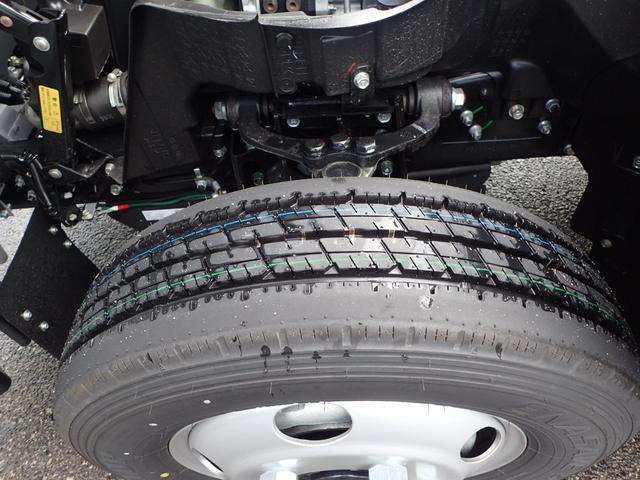 キャンター 　フル液晶メーター　２ｔ　標準ロング平ボディ　ＡＴ（27枚目）