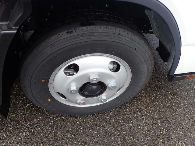 キャンター 　フル液晶メーター　２ｔ　標準ロング平ボディ　ＡＴ（31枚目）