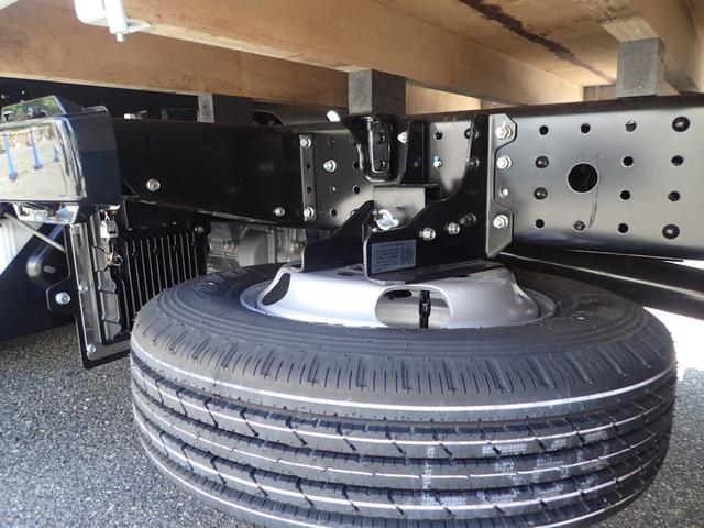 キャンター 　フル液晶メーター　２ｔ　標準１０尺　平ボディ　ＭＴ（10枚目）