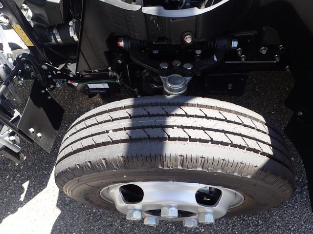 キャンター 　フル液晶メーター　２ｔ　標準１０尺　平ボディ　ＭＴ（24枚目）