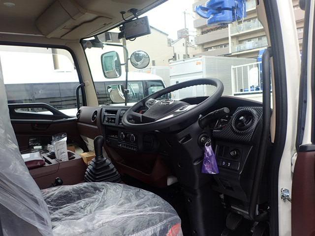 ヒノレンジャー 　増トン　７．７ｔ　タダノ製　４段クレーン　６ＭＴ（14枚目）