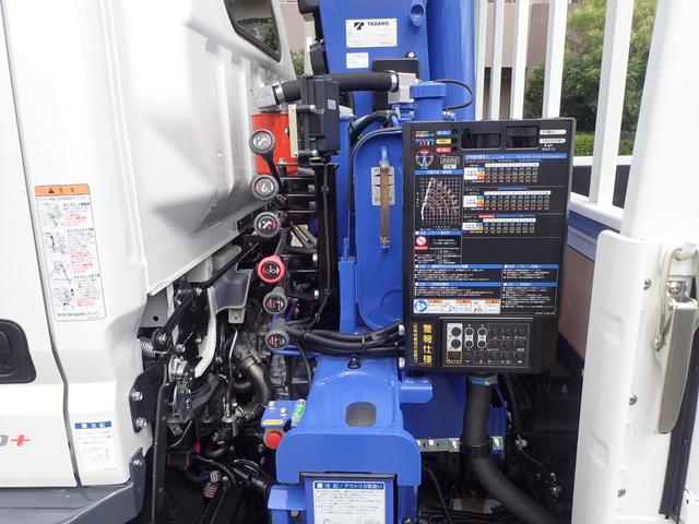 キャンター 　液晶メーター　３ｔ　標準ロング　タダノ製　４段クレーン　ＭＴ（11枚目）