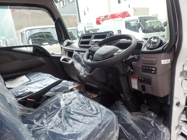 キャンター 　液晶メーター　３ｔ　標準ロング　タダノ製　４段クレーン　ＭＴ（18枚目）