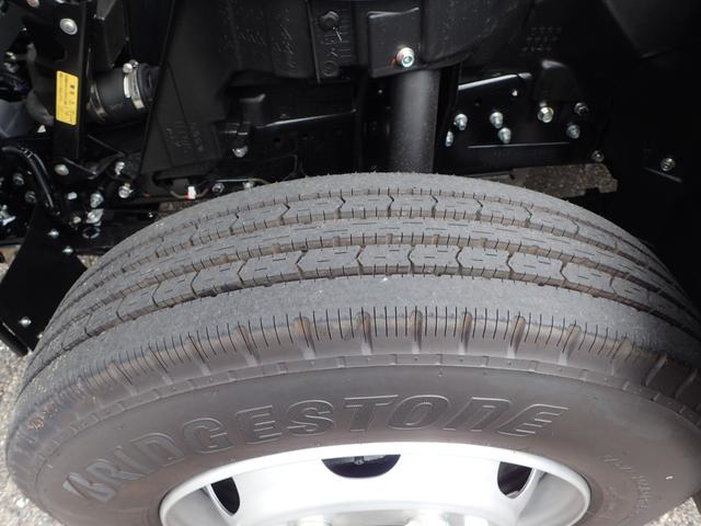 キャンター 　液晶メーター　３ｔ　標準ロング　タダノ製　４段クレーン　ＭＴ（29枚目）