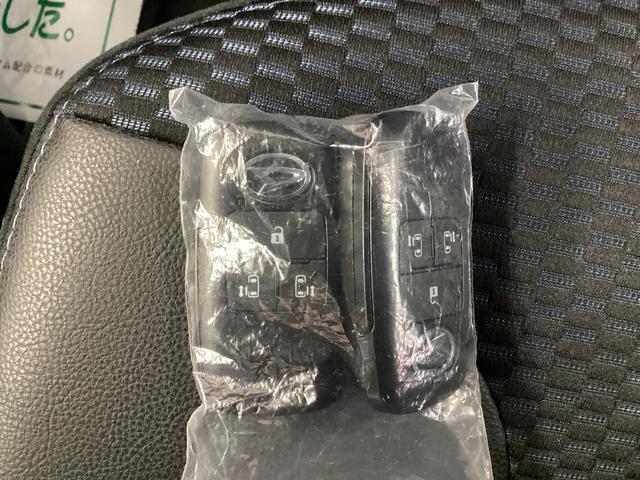 タント カスタムＸ　衝突被害軽減ブレーキ　横滑り防止装置　オートマチックハイビーム　アイドリングストップ　ステアリングスイッチ　オートライト　キーフリーシステム　オートエアコン　ナビ　ドラレコ　ＥＴＣ　パノラマカメラ（33枚目）