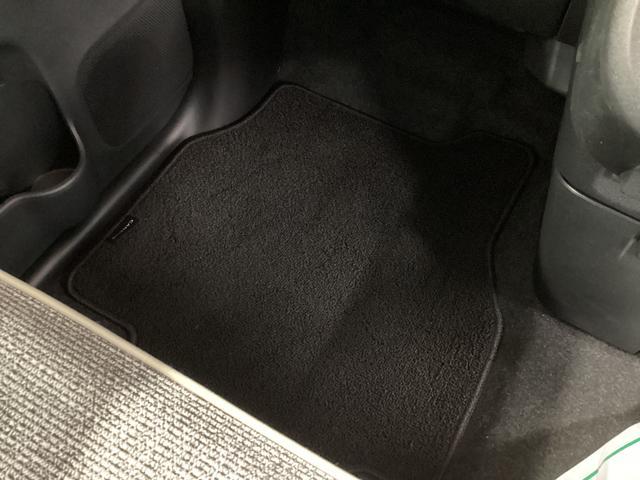 ムーヴキャンバス ストライプスＧ　衝突被害軽減ブレーキ　横滑り防止装置　オートマチックハイビーム　アイドリングストップ　ステアリングスイッチ　オートライト　キーフリーシステム　オートエアコン　ナビ　ドラレコ　ＥＴＣ　マット（26枚目）