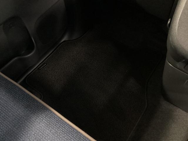 ムーヴキャンバス セオリーＧ　衝突被害軽減ブレーキ　横滑り防止装置　オートマチックハイビーム　アイドリングストップ　ステアリングスイッチ　オートライト　キーフリーシステム　オートエアコン　マット　バイザー　パノラマカメラ（25枚目）