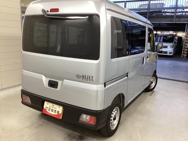 ハイゼットカーゴ ＤＸ　衝突被害軽減ブレーキ　横滑り防止装置　４ＷＤ　ＣＶＴ　エアコン　パワステ　ラジオ　オートハイビーム　アイドリングストップ　オートライト（8枚目）