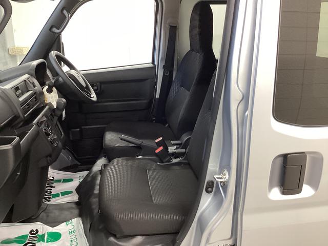 ハイゼットカーゴ ＤＸ　衝突被害軽減ブレーキ　横滑り防止装置　４ＷＤ　ＣＶＴ　エアコン　パワステ　ラジオ　オートハイビーム　アイドリングストップ　オートライト（13枚目）