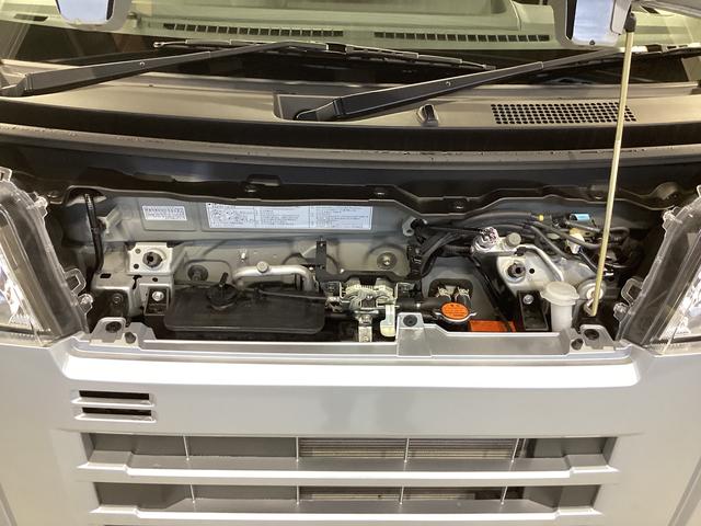 ハイゼットカーゴ ＤＸ　衝突被害軽減ブレーキ　横滑り防止装置　４ＷＤ　ＣＶＴ　エアコン　パワステ　ラジオ　オートハイビーム　アイドリングストップ　オートライト（17枚目）