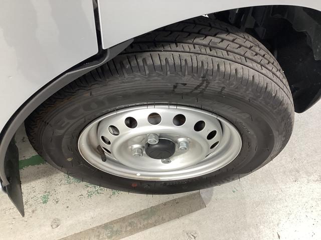ハイゼットカーゴ ＤＸ　衝突被害軽減ブレーキ　横滑り防止装置　４ＷＤ　ＣＶＴ　エアコン　パワステ　ラジオ　オートハイビーム　アイドリングストップ　オートライト（38枚目）