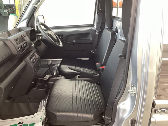 ハイゼットトラック スタンダード　衝突被害軽減ブレーキ　横滑り防止装置　４ＷＤ　ＣＶＴ　エアコン　パワステ　ラジオ　オートハイビーム　アイドリングストップ　オートライト　マット　バイザー（13枚目）