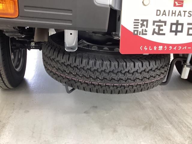 ハイゼットトラック スタンダード　衝突被害軽減ブレーキ　横滑り防止装置　４ＷＤ　ＣＶＴ　エアコン　パワステ　ラジオ　オートハイビーム　アイドリングストップ　オートライト　マット　バイザー（22枚目）