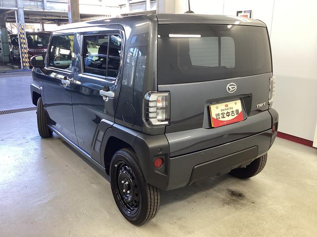 タフト Ｘ　衝突被害軽減ブレーキ　横滑り防止装置　オートハイビーム　アイドリングストップ　ステアリングスイッチ　オートライト　キーフリーシステム　オートエアコン　ナビ　ドラレコ　ＥＴＣ　マット（9枚目）