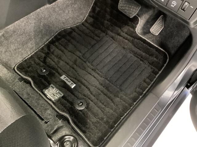 タフト Ｘ　衝突被害軽減ブレーキ　横滑り防止装置　オートハイビーム　アイドリングストップ　ステアリングスイッチ　オートライト　キーフリーシステム　オートエアコン　ナビ　ドラレコ　ＥＴＣ　マット（24枚目）