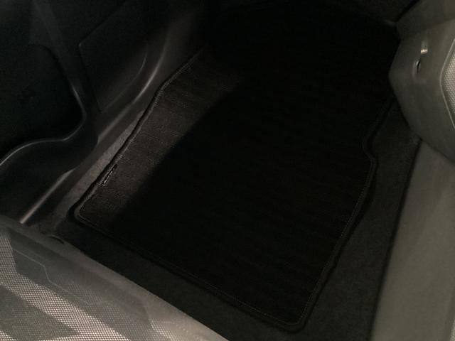 タフト Ｘ　衝突被害軽減ブレーキ　横滑り防止装置　オートハイビーム　アイドリングストップ　ステアリングスイッチ　オートライト　キーフリーシステム　オートエアコン　ナビ　ドラレコ　ＥＴＣ　マット（25枚目）