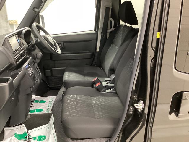 アトレー ＲＳ　衝突被害軽減ブレーキ　横滑り防止装置　４ＷＤ　ＣＶＴ　エアコン　パワステ　オートハイビーム　アイドリングストップ　オートライト　ナビ　ドラレコ　バックカメラ　ＥＴＣ　マット　バイザー（13枚目）
