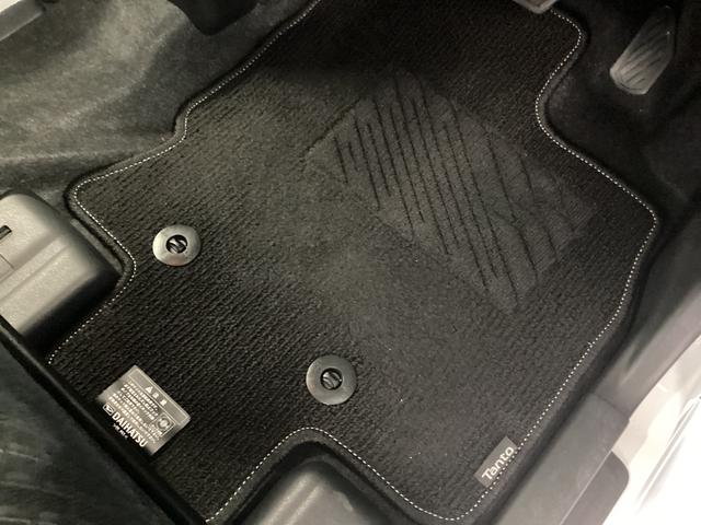 タント カスタムＲＳ　衝突被害軽減ブレーキ　横滑り防止装置　オートハイビーム　アイドリングストップ　ステアリングスイッチ　オートライト　キーフリー　オートエアコン　ナビ　ドラレコ　パノラマカメラ　ＥＴＣ　マット　バイザー（24枚目）