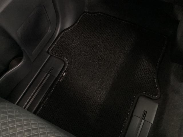 タント カスタムＲＳ　衝突被害軽減ブレーキ　横滑り防止装置　オートハイビーム　アイドリングストップ　ステアリングスイッチ　オートライト　キーフリー　オートエアコン　ナビ　ドラレコ　パノラマカメラ　ＥＴＣ　マット　バイザー（25枚目）